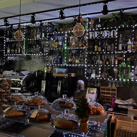 B&B Caffe Retro' Cisterna di Latina Eksteriør billede