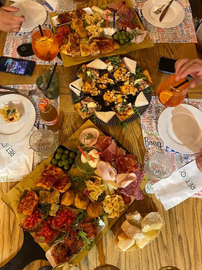 B&B Caffe Retro' Cisterna di Latina Eksteriør billede