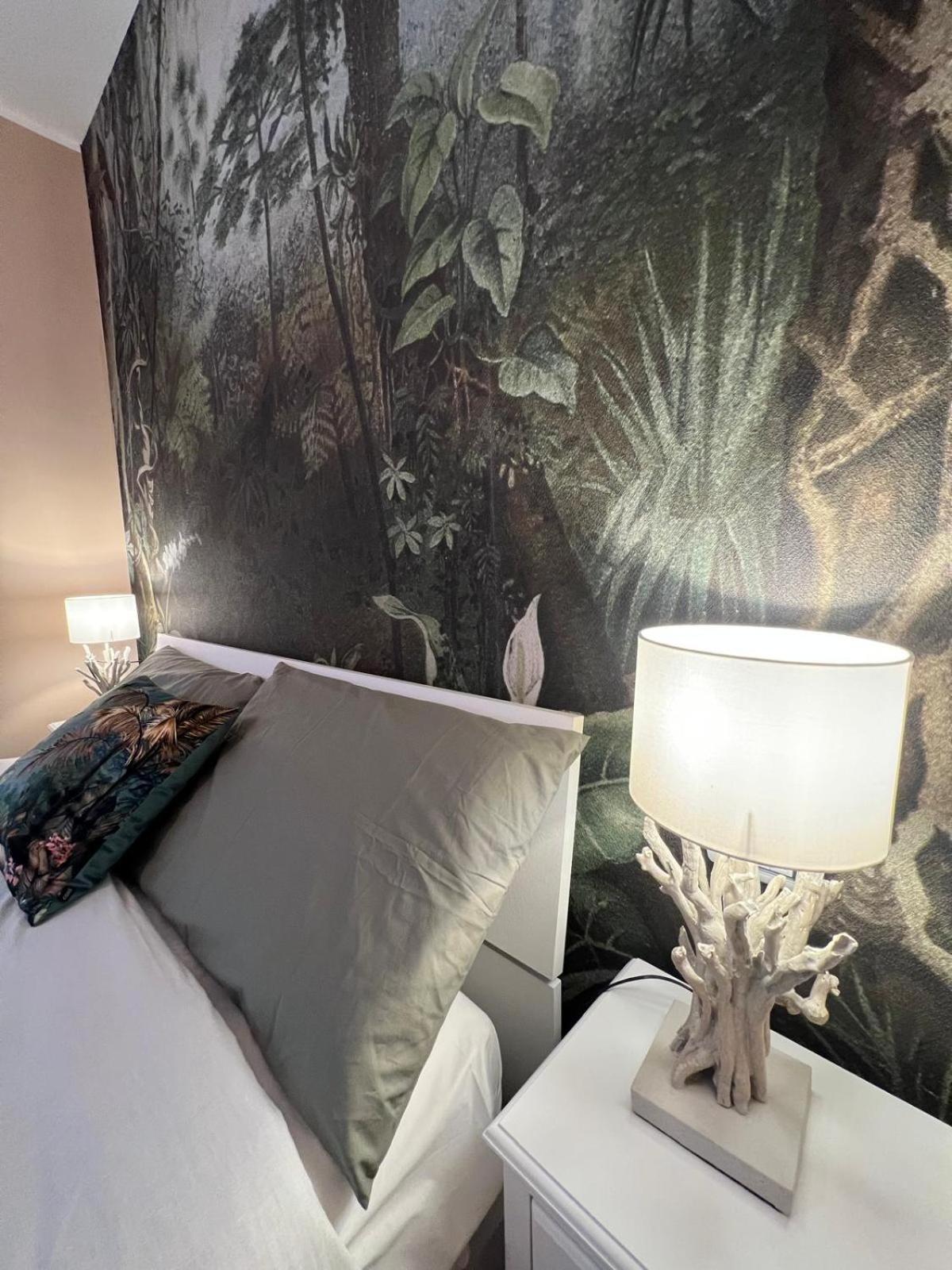 B&B Caffe Retro' Cisterna di Latina Eksteriør billede